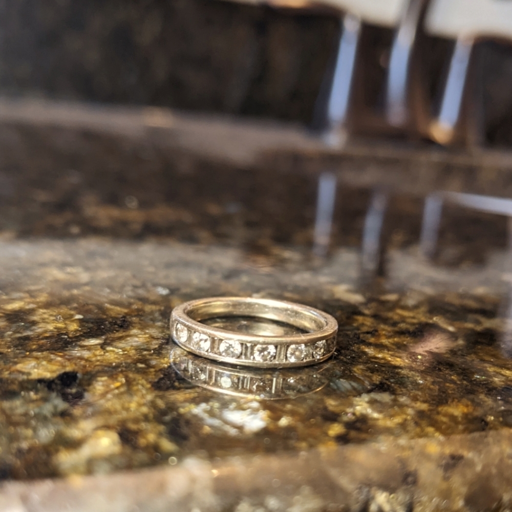 White gold, diamond ring.